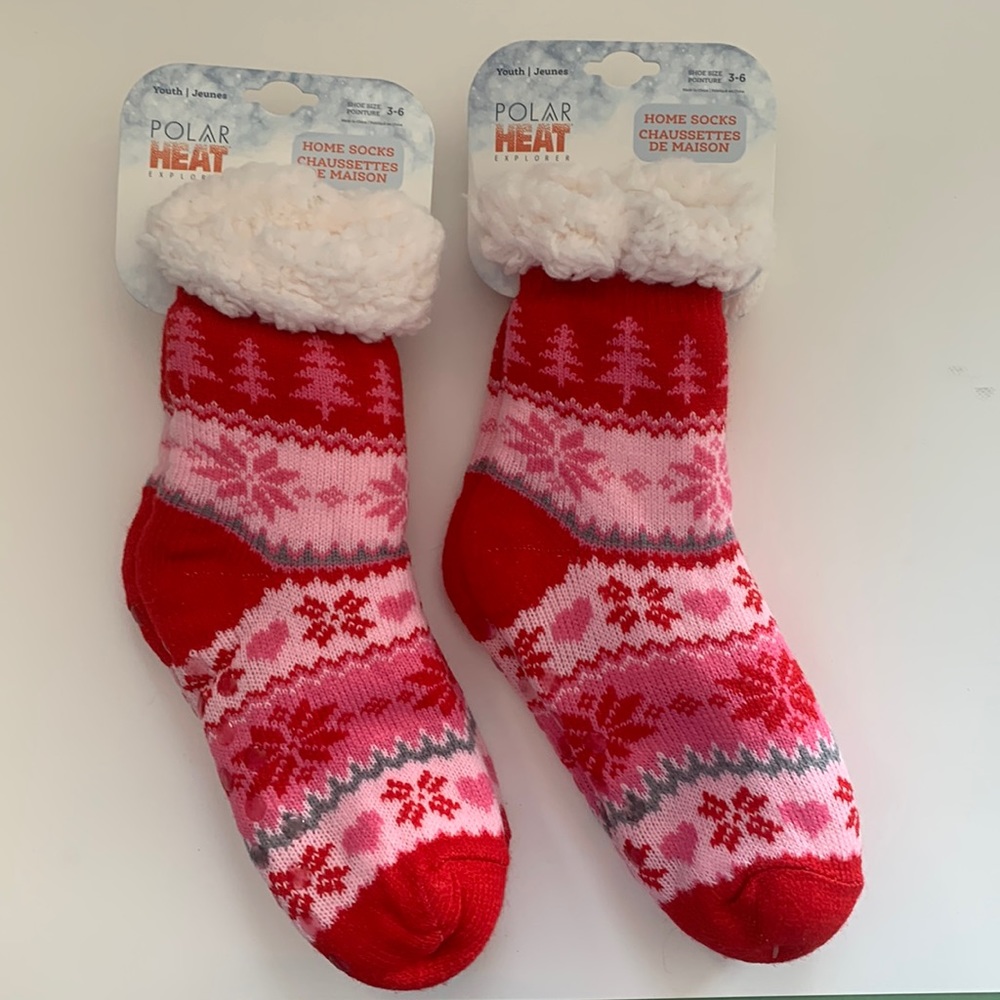 2 pair Youth Polar heat indoor socks Christmas theme